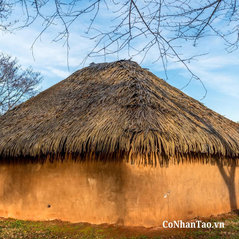 So sánh tấm lán nhân tạo HM01 và mái lá tự nhiên