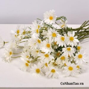 Vì sao nên chọn hoa giả cúc họa mi để trang trí